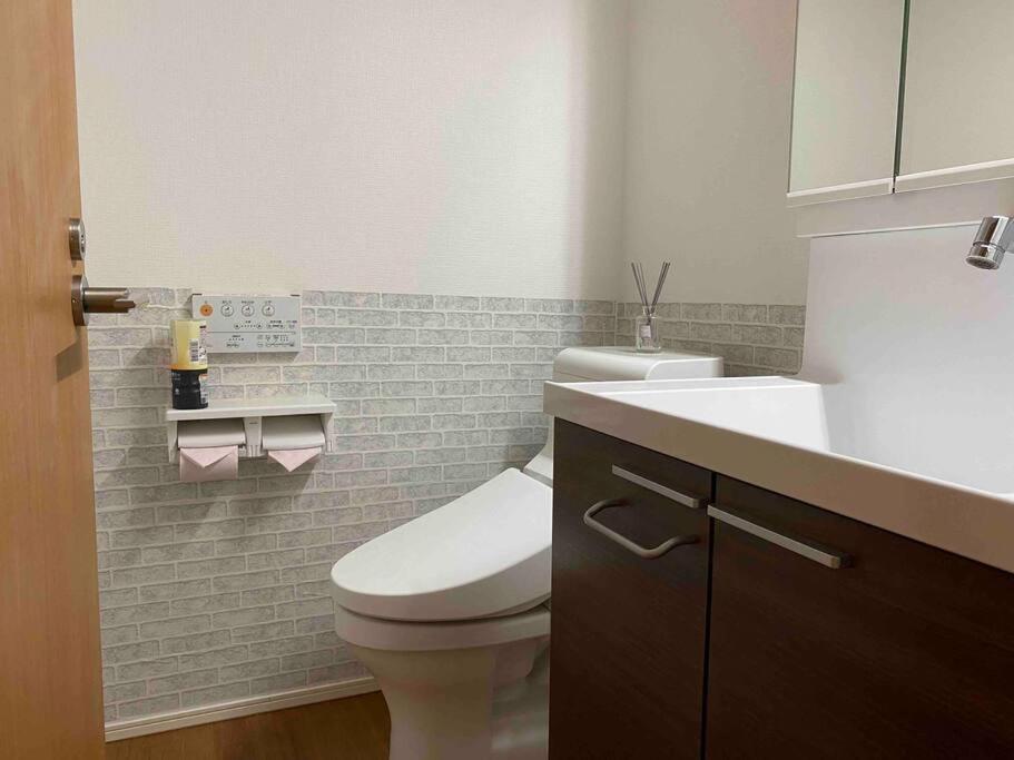 Апартаменты 5Ldk3Toilets: 最近の駅6分・スカイツリー電車1分・浅草電車4分・Nrt電車60分 Токио Экстерьер фото